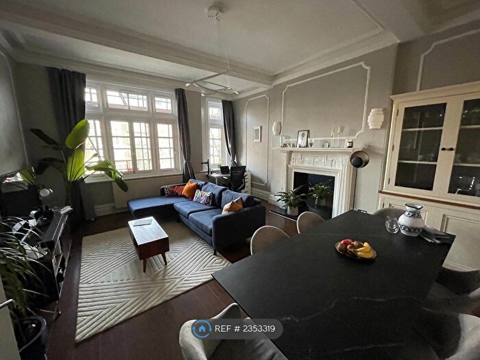 2 Bedroom Flat To Rent In Alexandra Court, London, W9
