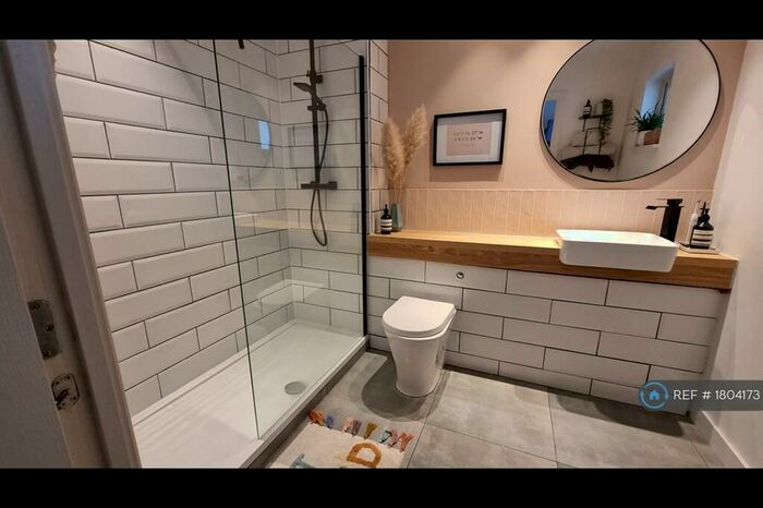 1 Bedroom Flat To Rent In Leeds, Leeds, LS2