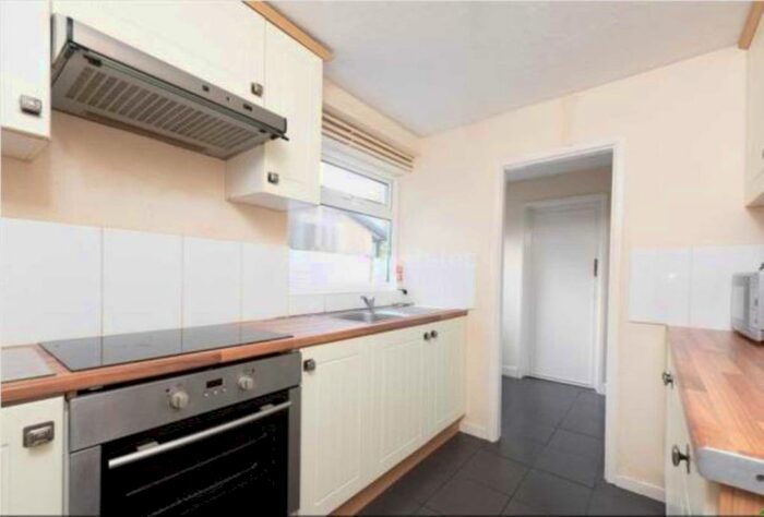 4 Bedroom Terraced House To Rent In Essex Street, Reading, RG2