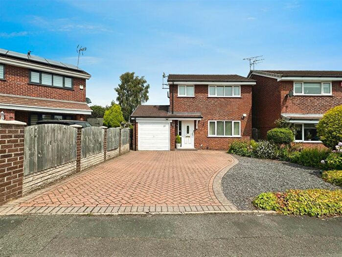 3 Bedroom Detached House For Sale In Wetherby Close, Cheadle, ST10