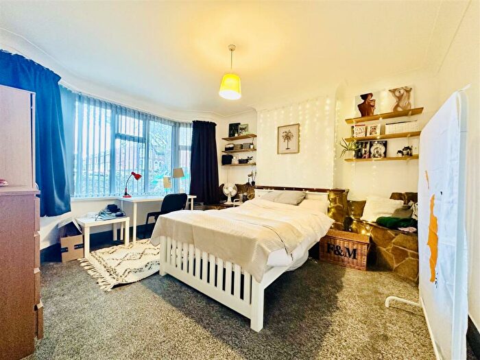 9 Bedroom House To Rent In Derby Road, Nottingham, NG7