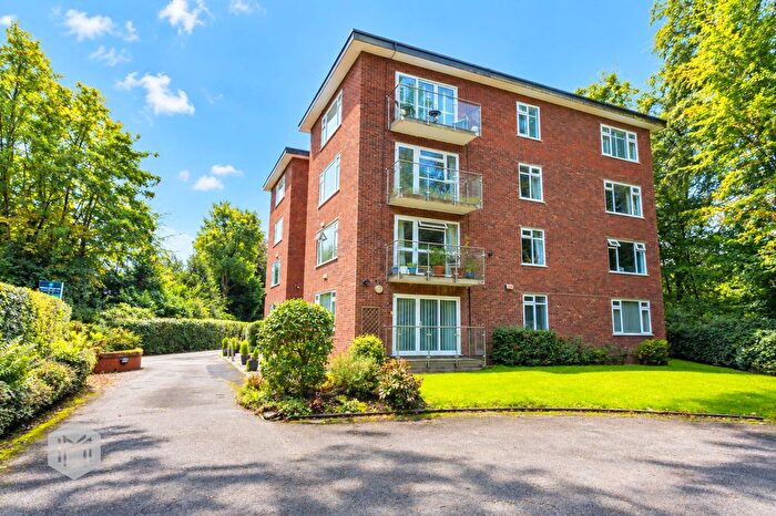 3 Bedroom Flat For Sale In Chatsworth Road, Worsley, M28