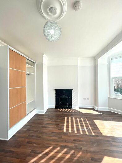 Studio To Rent In Sylvan Avenue, London, N22