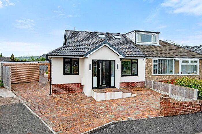 4 Bedroom Bungalow For Sale In Ambleside Drive, Darwen, BB3