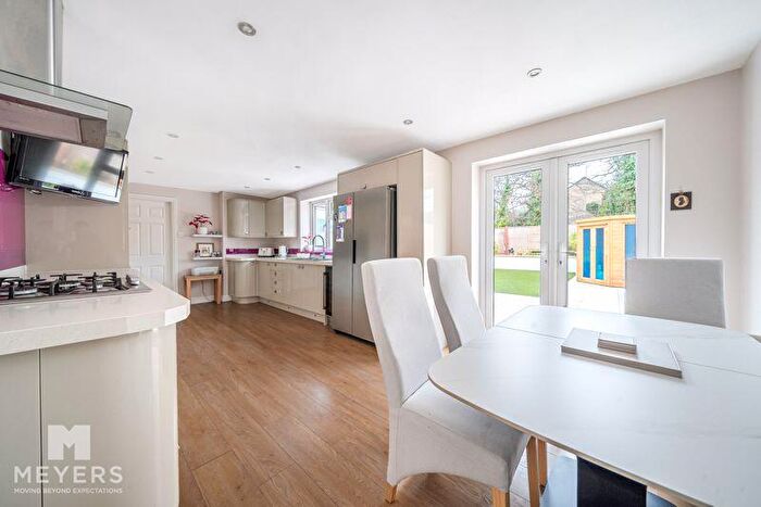 3 Bedroom Bungalow For Sale In Keighley Avenue, Broadstone, BH18