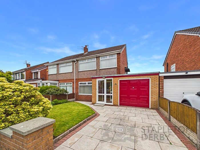 3 Bedroom Semi-Detached House For Sale In Dunbeath Avenue, Rainhill, Prescot, L35