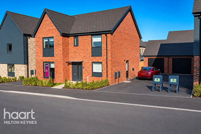 4 Bedroom Detached House To Rent In Soay Way, Whitehouse Park, MK8