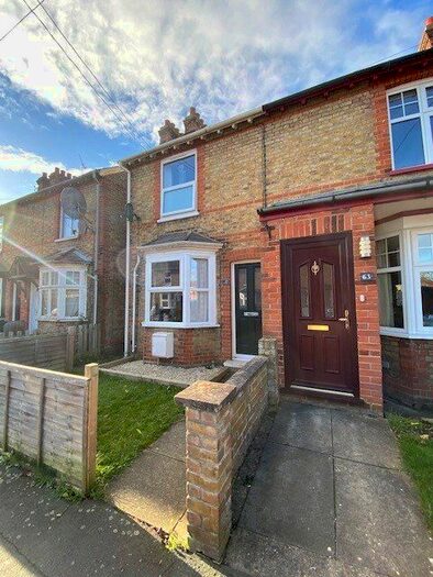 2 Bedroom Semi-Detached House To Rent In Grenville Road, Braintree, Essex, CM7