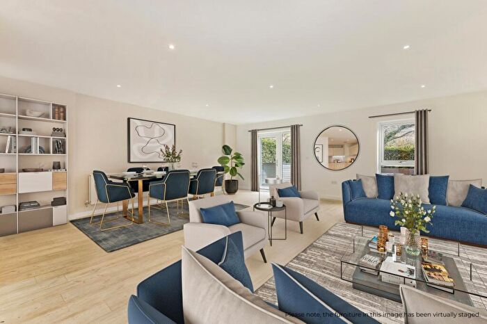 3 Bedroom Apartment To Rent In Howard Road Stanmore, HA7