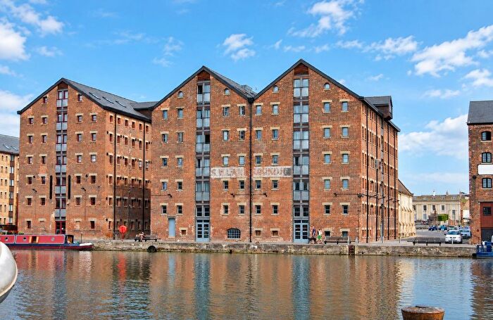 1 Bedroom Flat For Sale In The Docks, Gloucester, GL1
