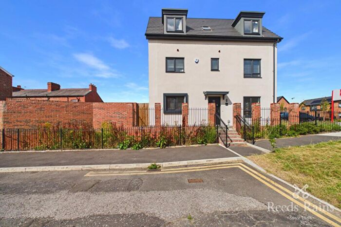 4 Bedroom Detached House For Sale In Cohen Avenue, Denton, Manchester, Greater Manchester, M34