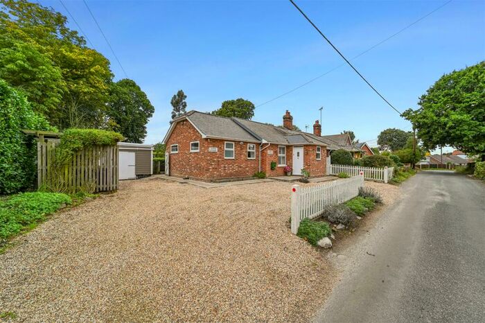 3 Bedroom Bungalow For Sale In Church Lane, Brantham, CO11