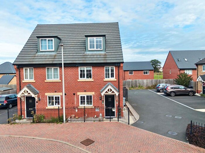 3 Bedroom Semi-Detached House For Sale In Samuel Armstrong Way, Crewe, CW1