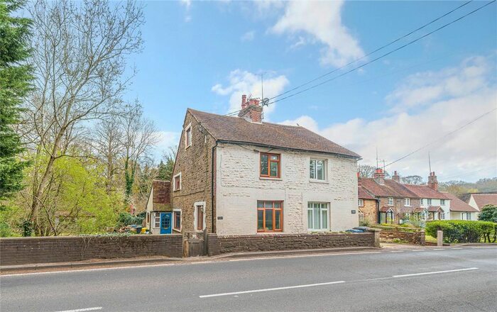 3 Bedroom Semi-Detached House For Sale In Petworth Road, Godalming, GU8