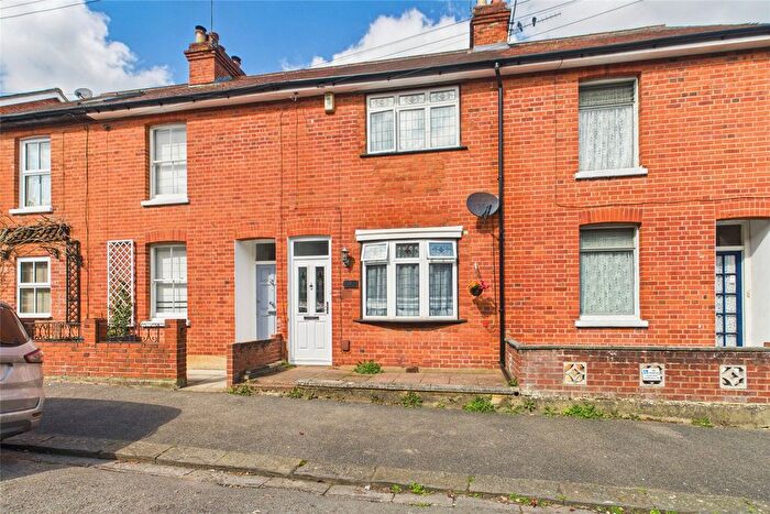 2 Bedroom Terraced House To Rent In College Glen, Maidenhead, Berkshire, SL6