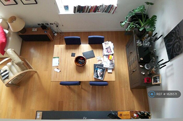 2 Bedroom Flat To Rent In Candlemakers Apartments, London, SW11