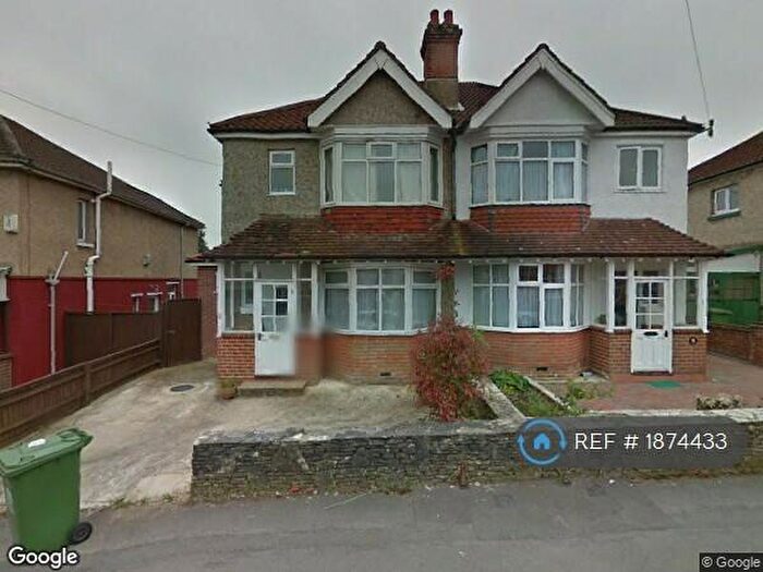 6 Bedroom Semi-Detached House To Rent In Blenheim Gardens, Southampton, SO17
