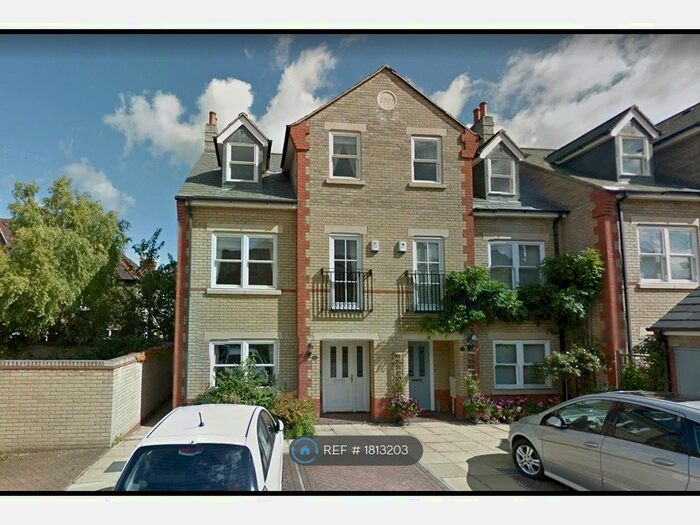 4 Bedroom End Of Terrace House To Rent In St. Barnabas Court, Cambridge, CB1