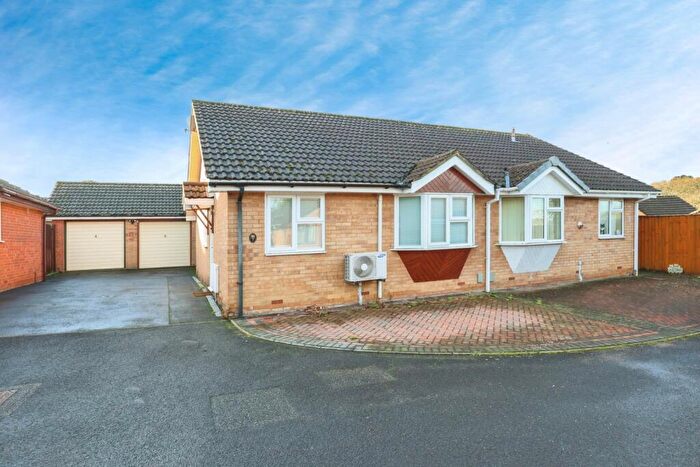 2 Bedroom Bungalow For Sale In High Oaks Gardens, Bearcross, Bournemouth, Dorset, BH11
