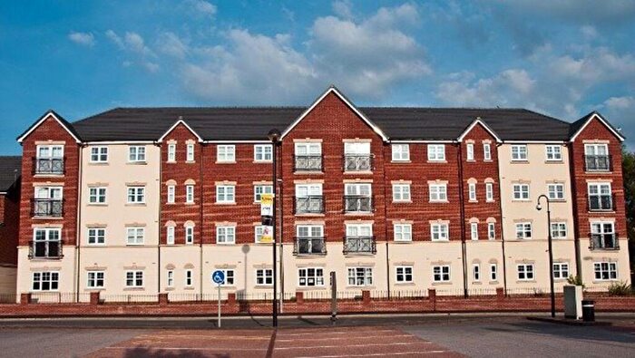2 Bedroom Flat To Rent In Astley Brook Close, Bolton, BL1