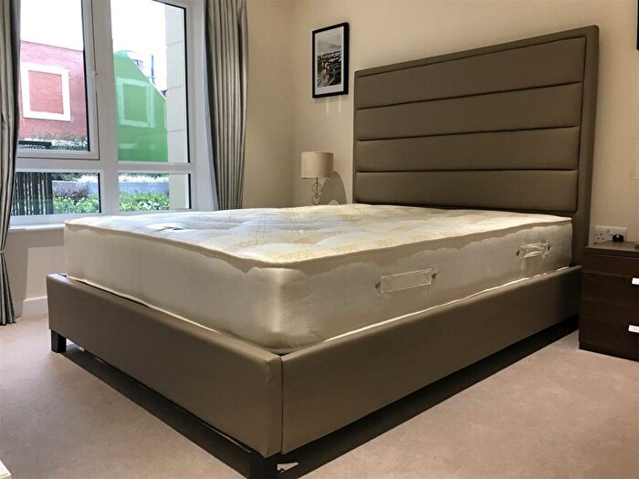 2 Bedroom Apartment To Rent In Golding House, Beaufort Square, London, NW9