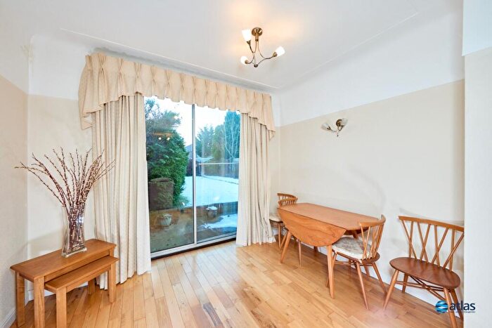 3 Bedroom End Of Terrace House For Sale In Greenhill Road, Allerton, L18