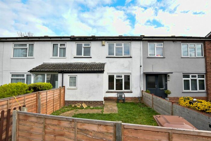 3 Bedroom Terraced House To Rent In Burns Road, Wellingborough, NN8