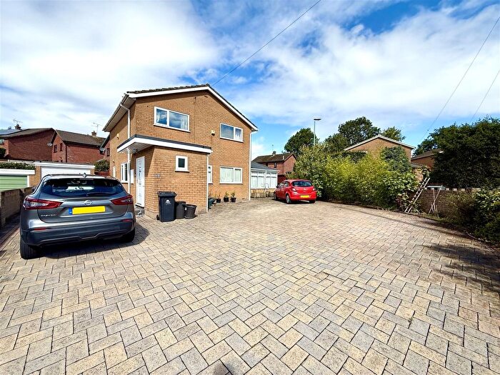 3 Bedroom Detached House For Sale In Poolway Place, Coleford, GL16