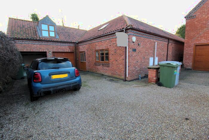 5 Bedroom Detached House To Rent In Woodhill Road, Collingham, NG23