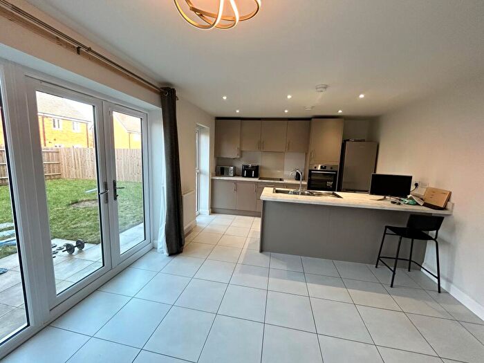 2 Bedroom Detached House To Rent In Hillside Road, DE13