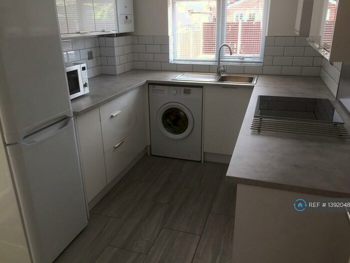 4 Bedroom Detached House To Rent In City Road, Nottingham, NG7