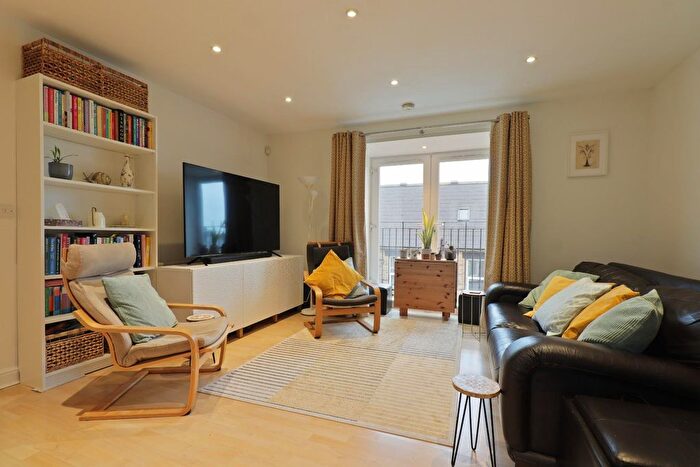 2 Bedroom Flat For Sale In Commonside, Crookes, Sheffield, S10