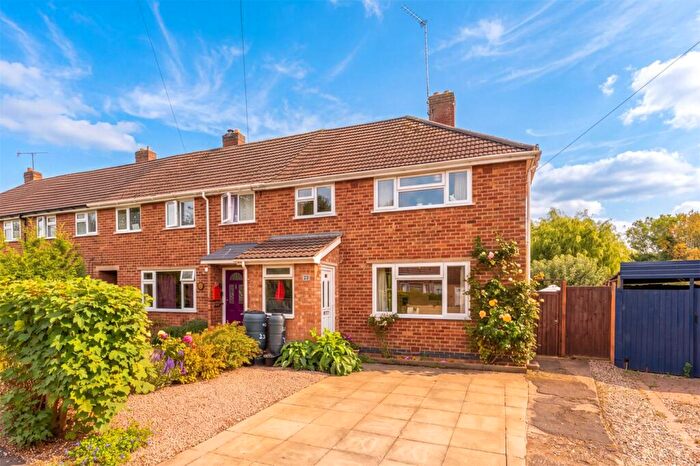 3 Bedroom End Of Terrace House For Sale In St. Michaels Road, Warwick, Warwickshire, CV34
