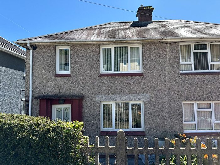 2 Bedroom Semi-Detached House For Sale In Penywern Road, Ystalyfera, Neath Port Talbot., SA9