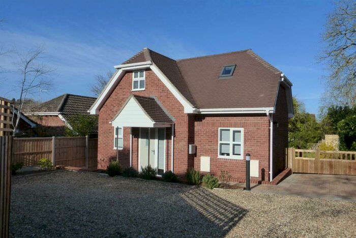 2 Bedroom Semi-Detached House To Rent In Alderholt, Fordingbridge, SP6