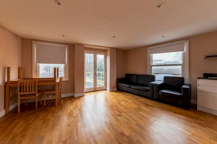 2 Bedroom Flat To Rent In Crouch Hill, London, N4