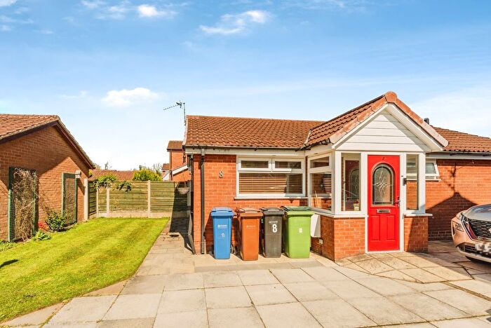 2 Bedroom Bungalow For Sale In Edenbridge Road, Cheadle Hulme, Cheadle, Greater Manchester, SK8