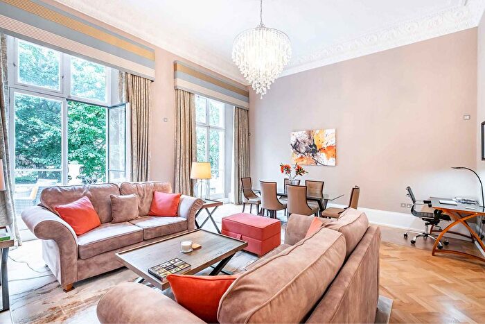 2 Bedroom Flat For Sale In Queens Gardens, London, W2