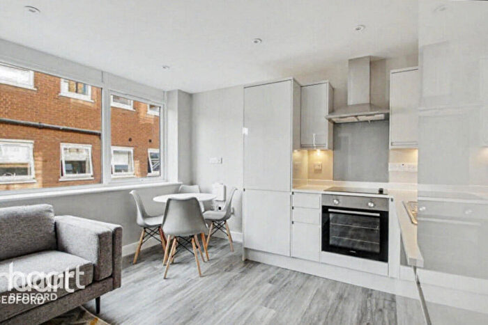 1 Bedroom Flat For Sale In Mill Street, Bedfordshire, MK40