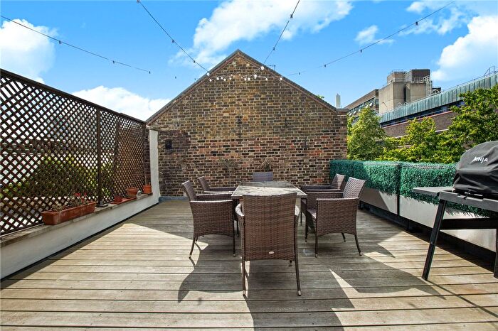 3 Bedroom End Of Terrace House For Sale In Ashby Street, London, EC1V