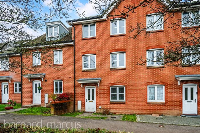 4 Bedroom Property For Sale In Tylehurst Drive, Redhill, RH1