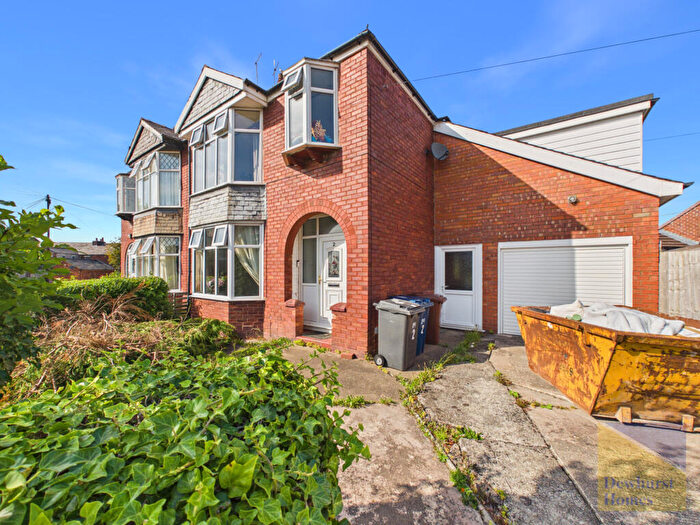 4 Bedroom Semi-Detached House For Sale In Grove Avenue, Longton, Penwortham, PR4