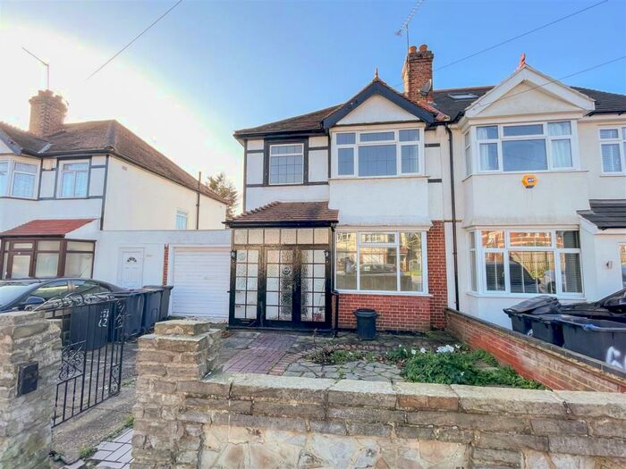 3 Bedroom Semi-Detached House To Rent In Springfield Road, Thornton Heath, CR7