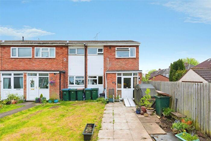 3 Bedroom End Of Terrace House For Sale In Bablake Close, Coundon, Coventry, CV6