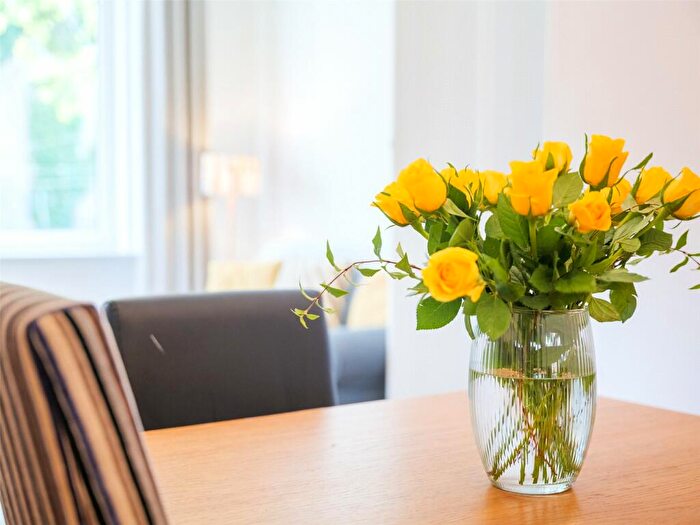 1 Bedroom Apartment For Sale In Smithfield Street, Gorgie, Edinburgh, EH11