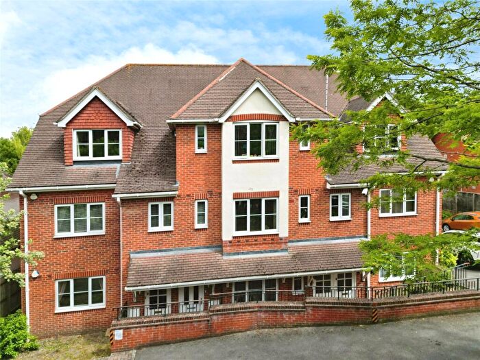 2 Bedroom Maisonette For Sale In Gray Place, Wokingham Road, Bracknell, Berkshire, RG42