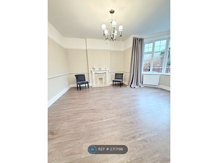 5 Bedroom Semi Detached House To Rent In Cottenham Park Road, London, SW20