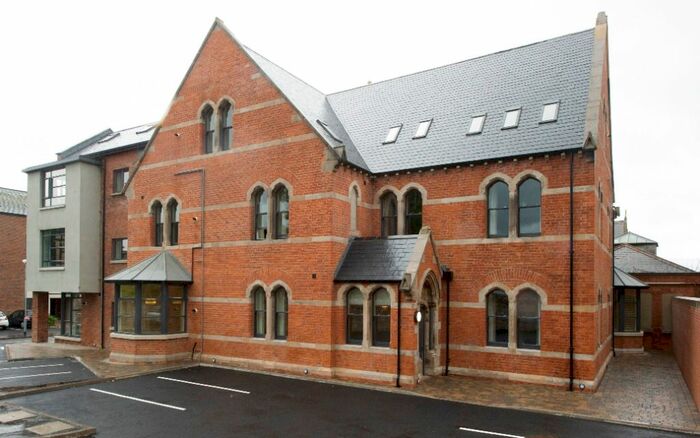 2 Bedroom Flat To Rent In Rossmore Drive, Belfast, BT7