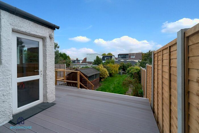 4 Bedroom Terraced House To Rent In Horsham Avenue, London, N12