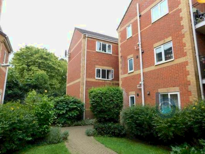 2 Bedroom Flat To Rent In Oaklands, Peterborough, PE1